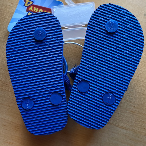 🆕 Disney Pixar Toddler Boys Toy Story Flip Flop Sandals - Picture 5 of 5